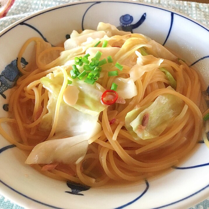 フライパン一つで♪キャベツとツナのスープパスタ